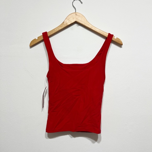 NEW Carbon 38 Wide Scoop Athletic Work Out Built In Sports Bra Tank Solid Red XS - Picture 3 of 3